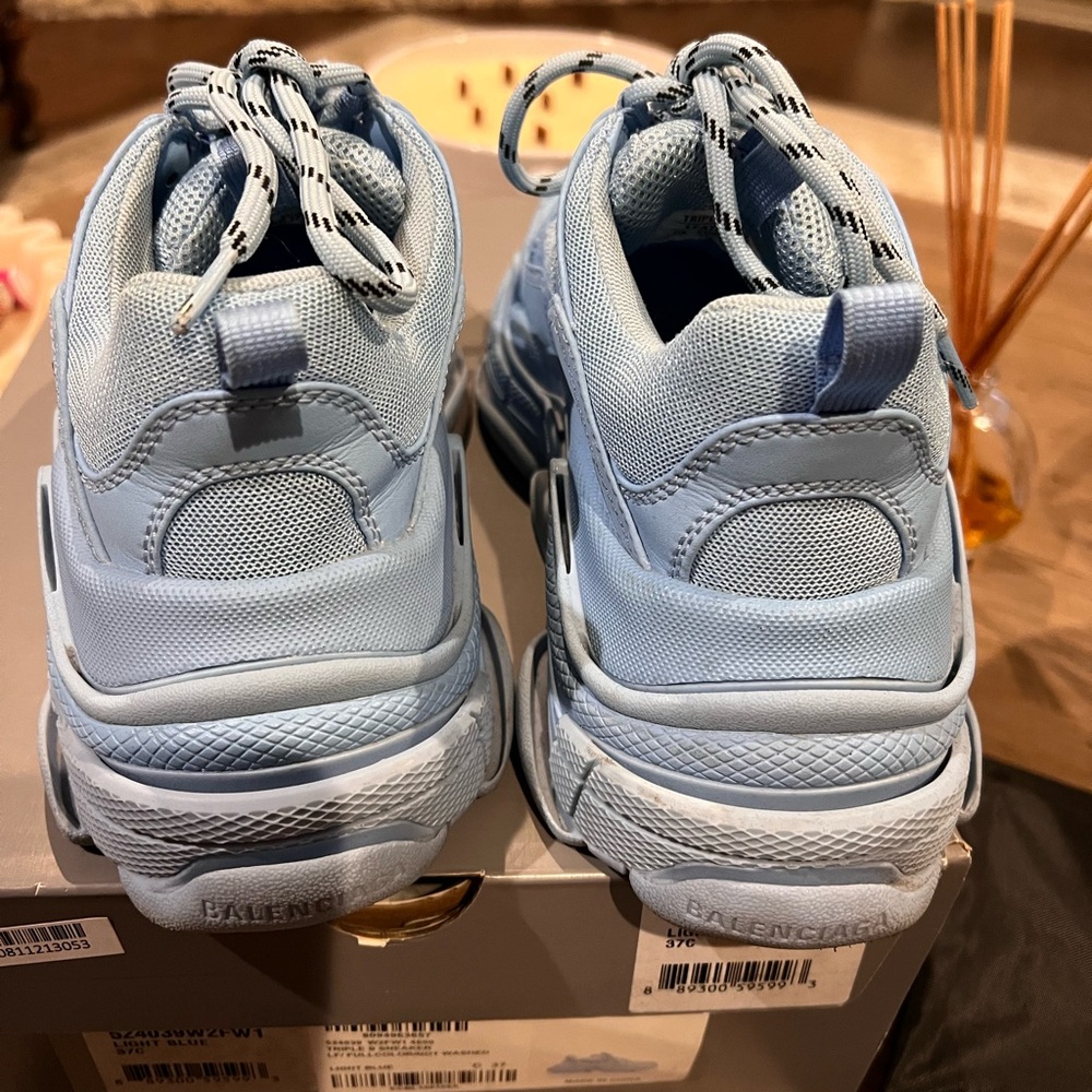 Balenciaga Triple S Sneakers (light blue) size 37 - Picture 3 of 5